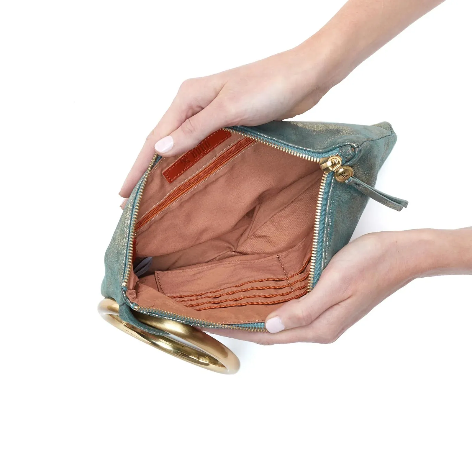 Hobo Sheila Hard Ring Clutch